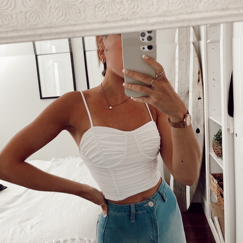 White touched crop top